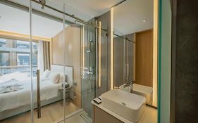 Riverton Hotel